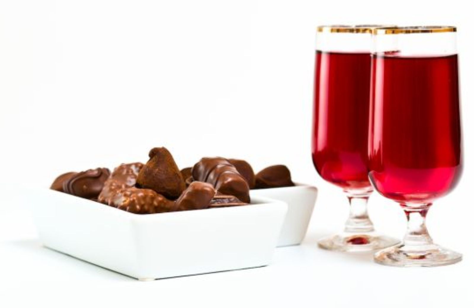 Cioccolato, fragole e vino: la nuova ricetta contro il diabete