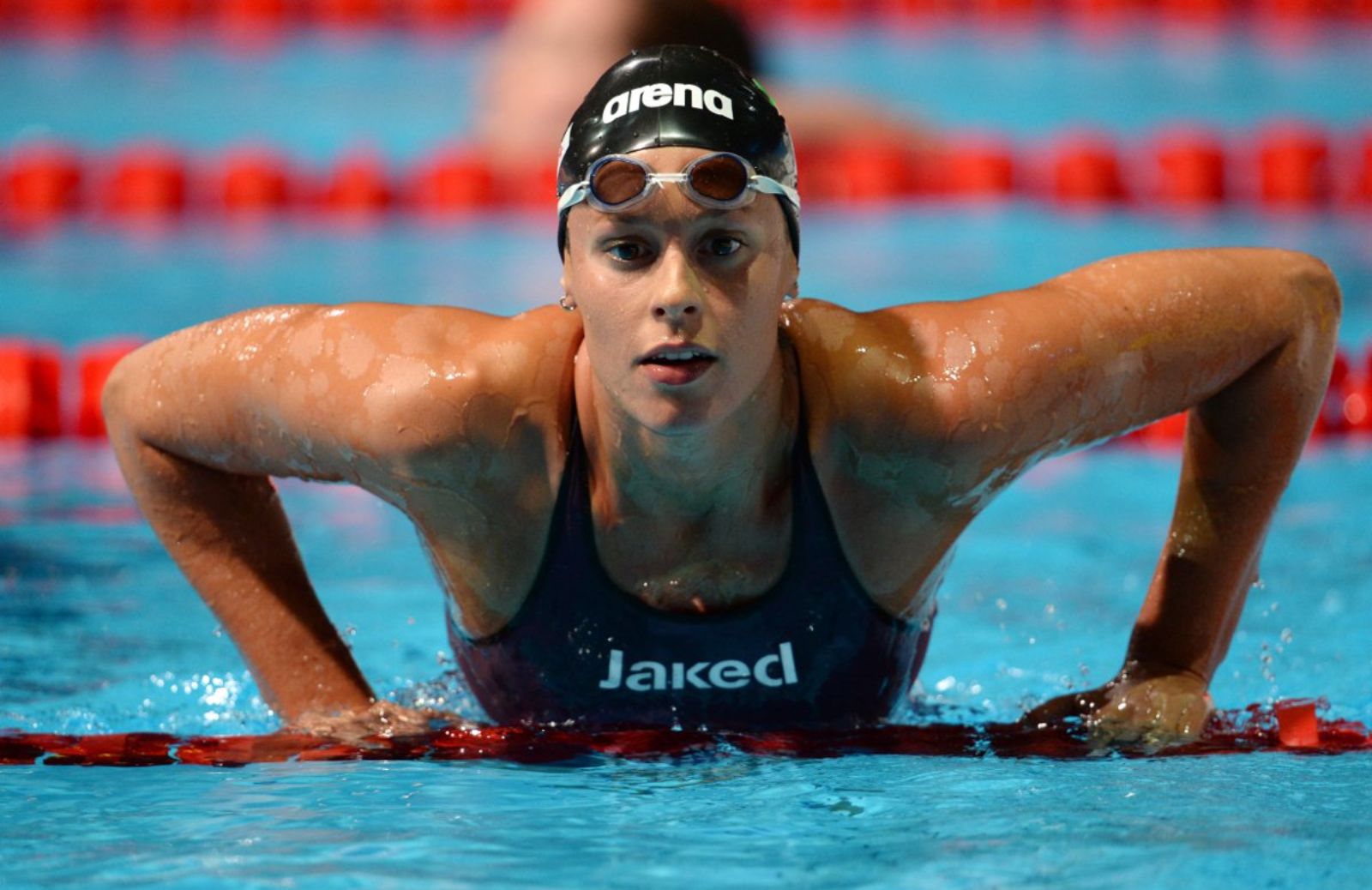 I segreti fitness di Federica Pellegrini: tornare in forma col nuoto