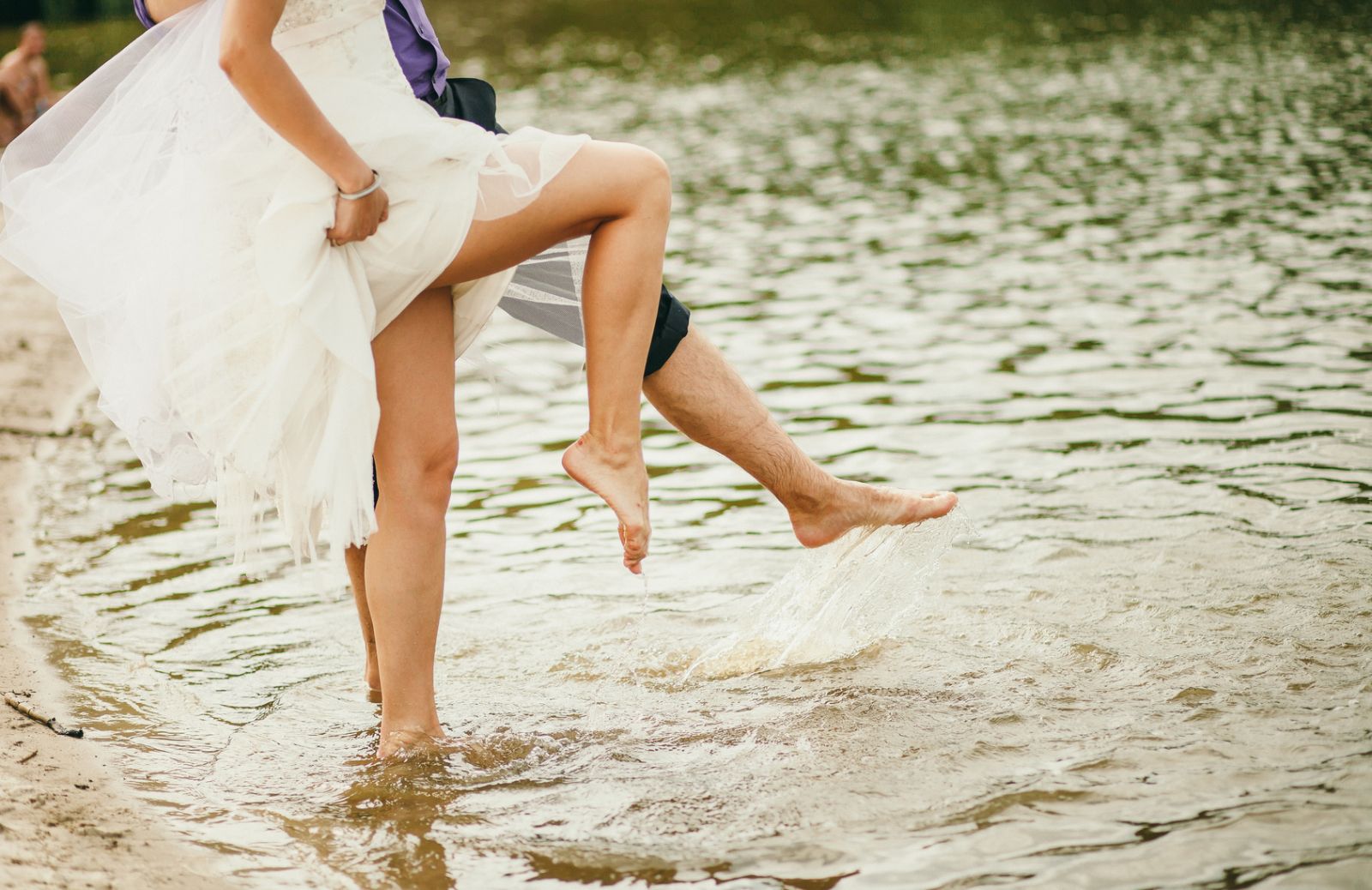 Wedding dress workout: gli esercizi giusti per l’abito da sposa corto