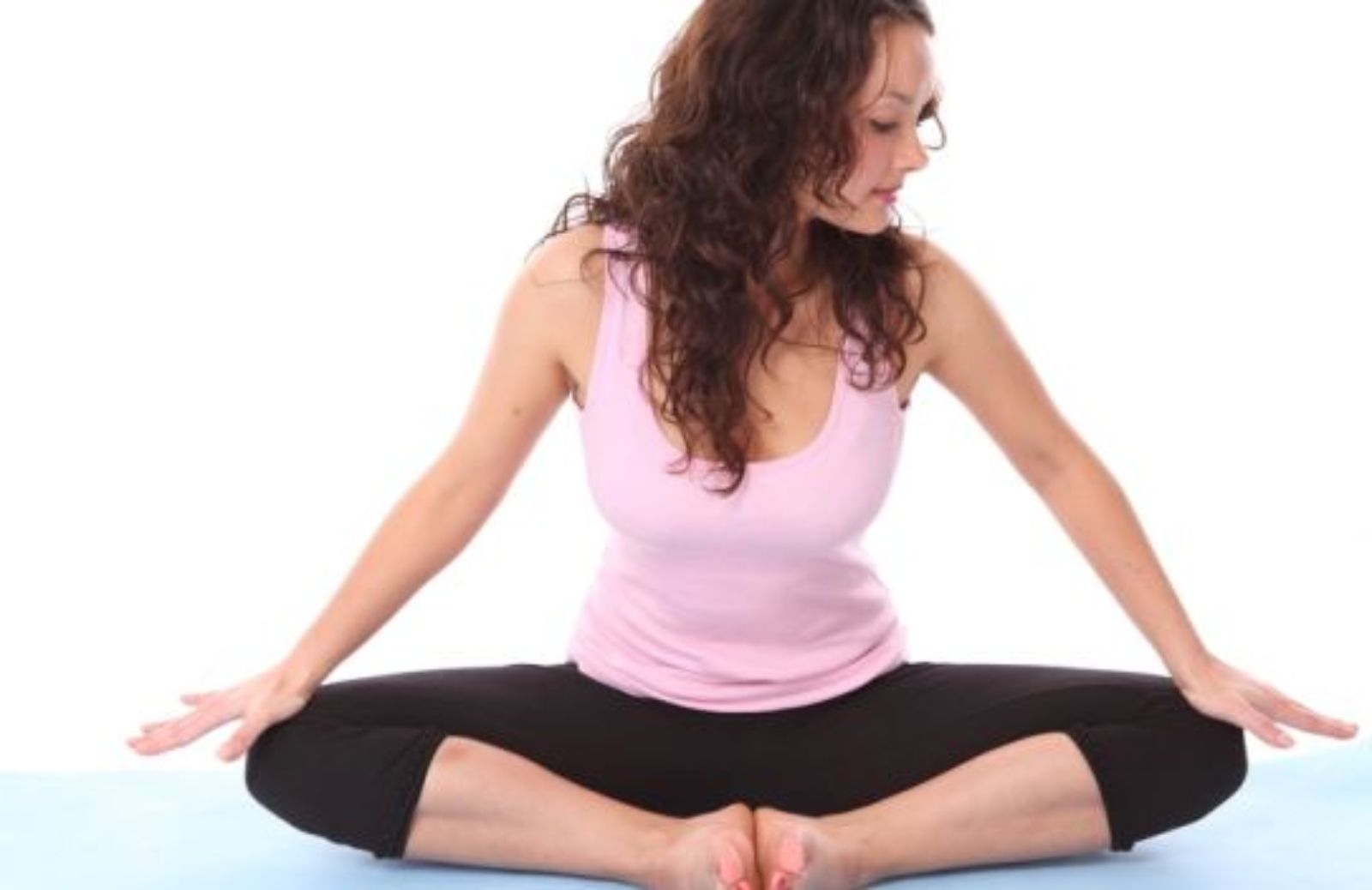 Come ritrovare l'equilibrio in autunno con lo yoga