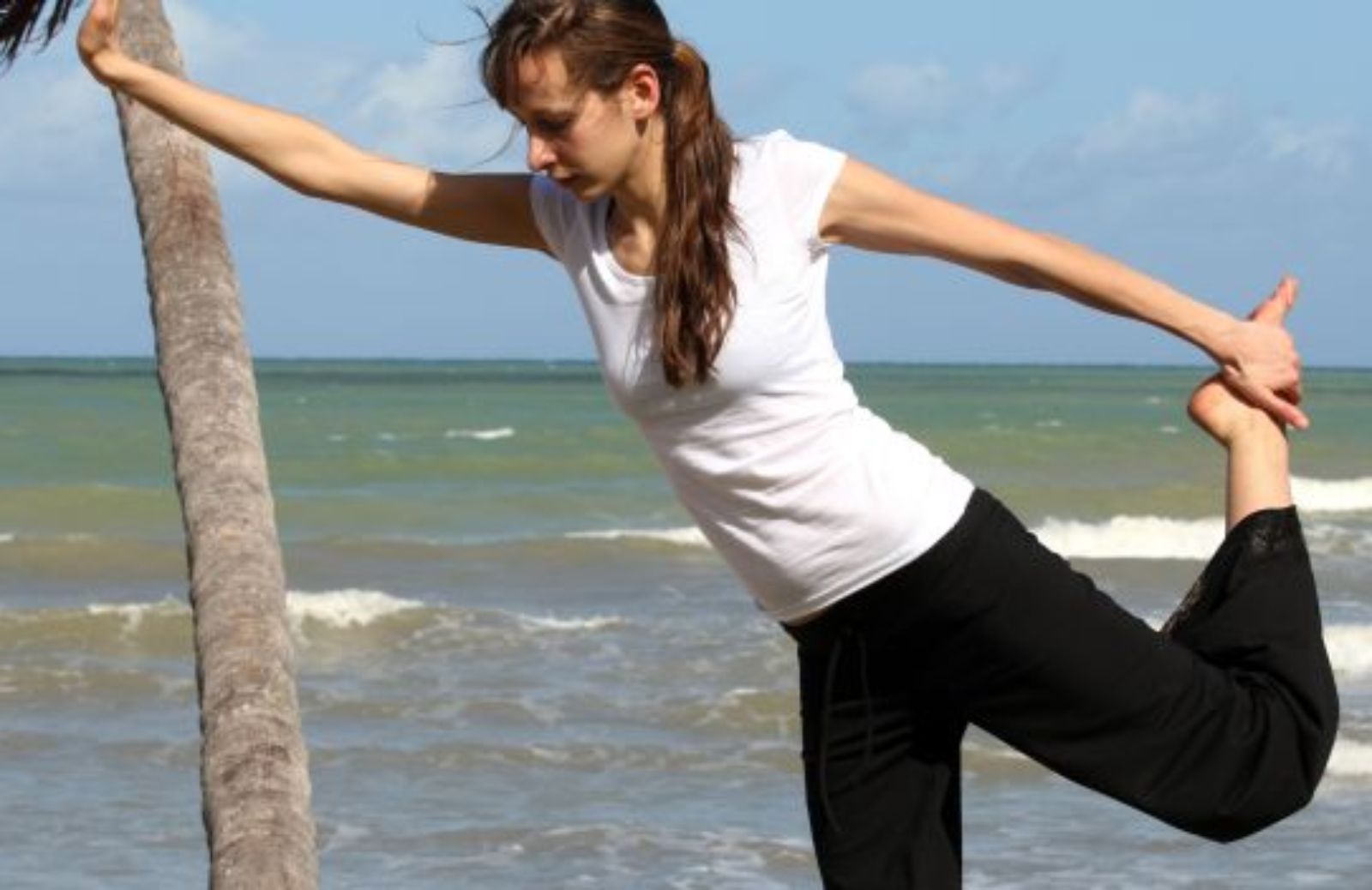 Come restare in forma in vacanza: esercizi in spiaggia (mercoledì-giovedì)