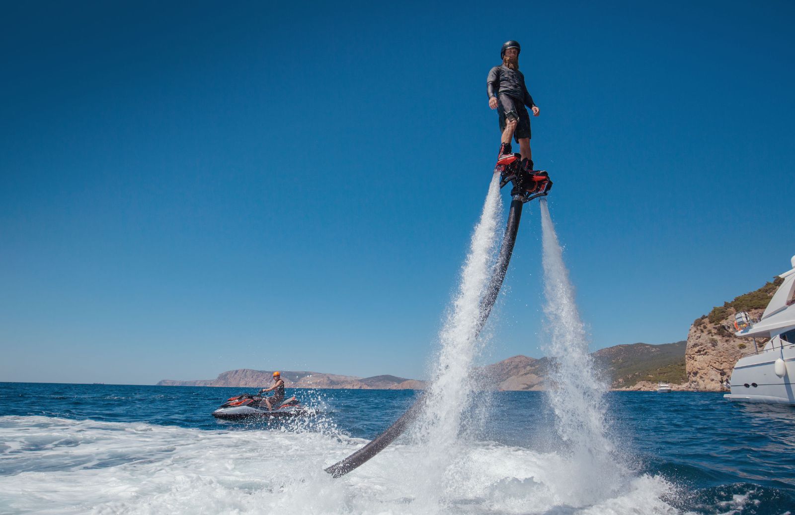 Sport da brividi: cos'è e come si usa il flyboard