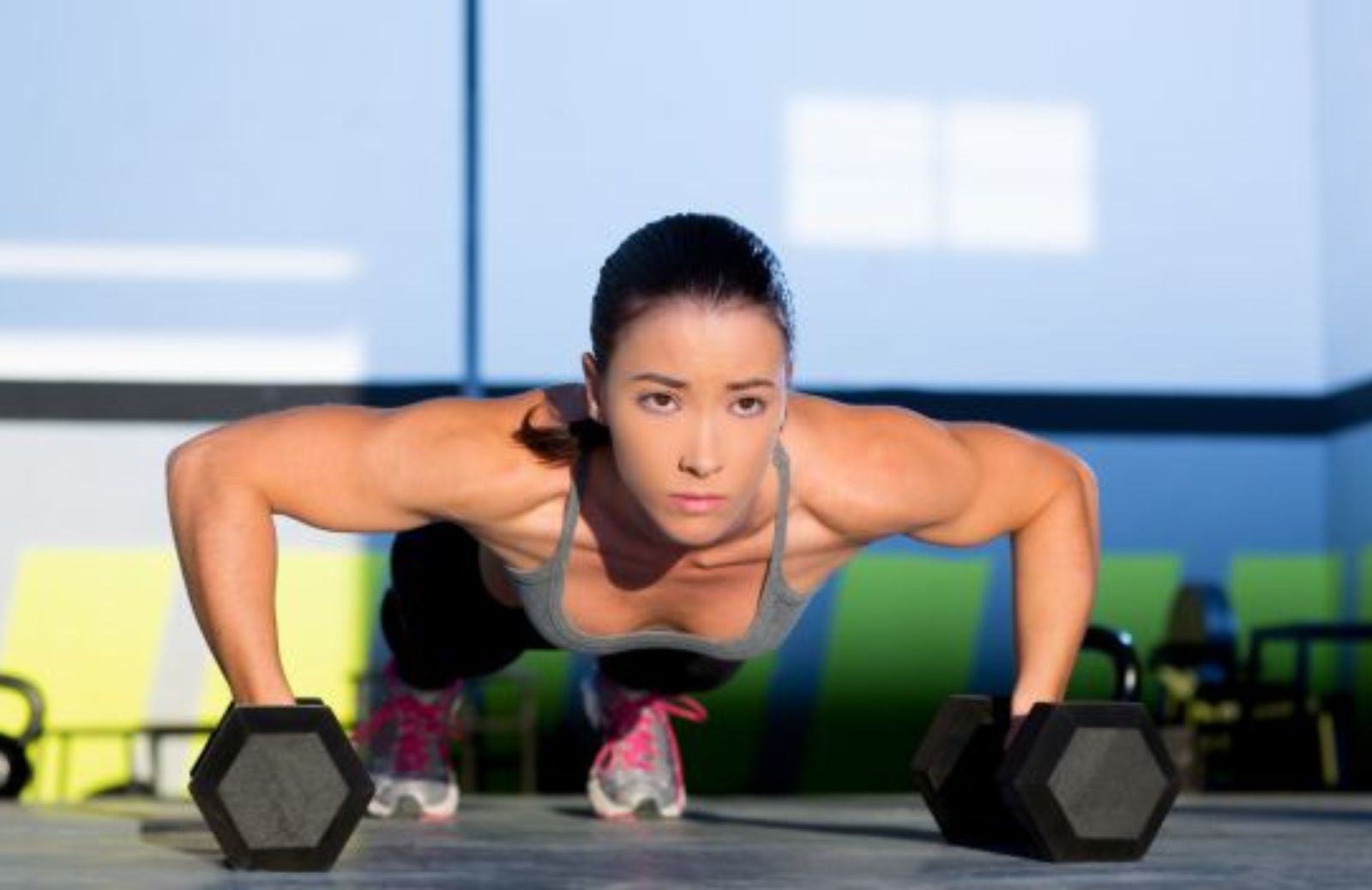 Come allenarsi con il crossfit: un programma per tutti!