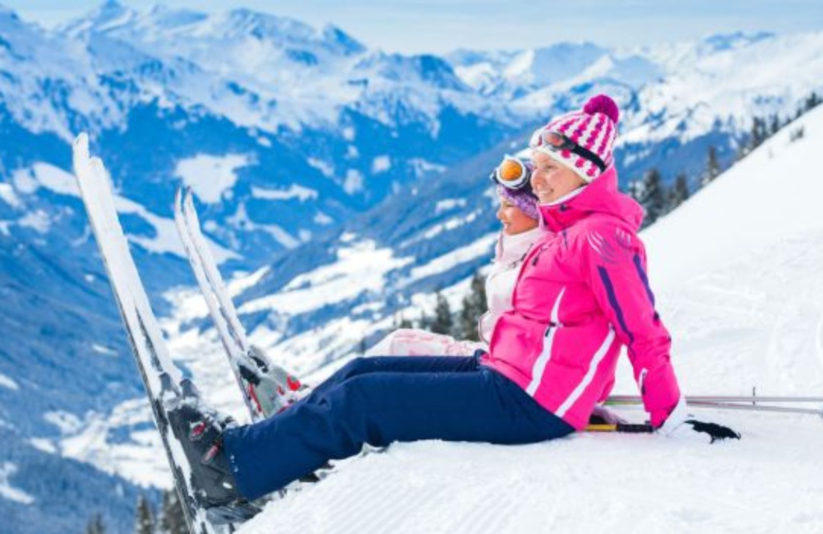 A St. Moritz la prima pista al mondo che combina sci e yoga