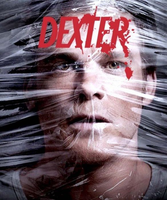 <p>Showtime ha ordinato una nuova stagione di Dexter, la serie che ruota intorno al feroce e spietato serial killer che agisce seguendo un proprio rigoroso codice. In programma 10 episodi che dovrebbero entrare in produzione nel 2021 con una data d’uscita provvisoria per la premiere nell’autunno 2021.</p>
