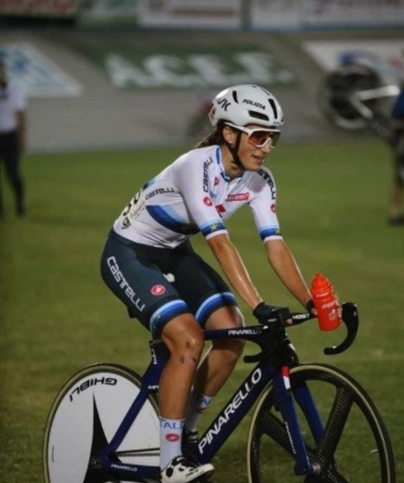 <p>Campionessa europea Under 23 di<strong> ciclismo</strong> su strada, a Tokyo<strong> Elisa Balsamo</strong> (23 anni) punterà tutto sulla <strong>pista</strong>, in particolare sull’<strong>omnium</strong>, specialità nella quale si è aggiudicata un bronzo agli Europei di quattro anni fa. Ma sarà in gara anche nell’americana e nell’inseguimento a squadre: occhio.</p>
