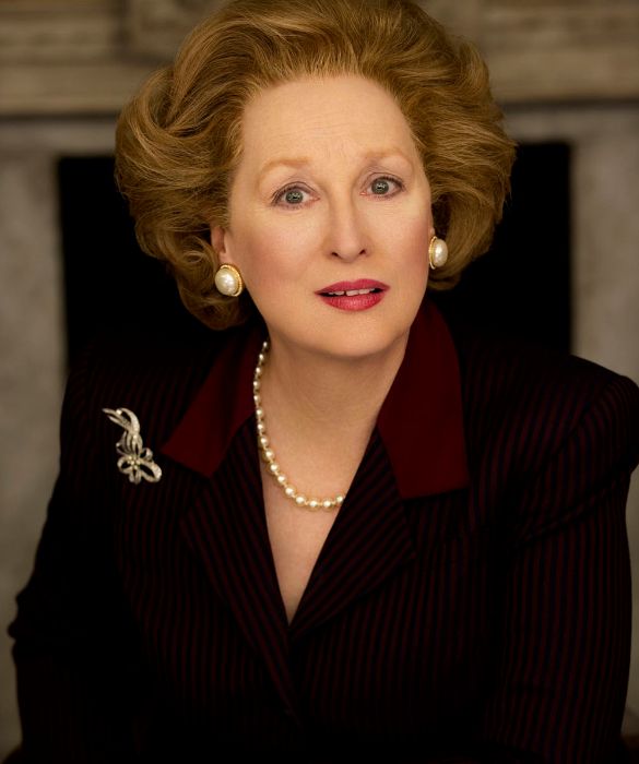 <p>Forse non una trasformazione straordinaria, ma comunque notevole quella affrontata da Meryl Streep per il ruolo di <strong>Margaret Thatcher</strong> nel film <em>The Iron Lady</em>: tutta farina del sacco del make-up artist Mark Coulier.</p>
