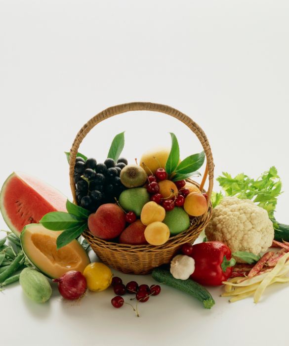 La frutta è un concentrato di vitamine e sali minerali! Ricordati di portare con te sempre qualche frutto di stagione quando viaggi!