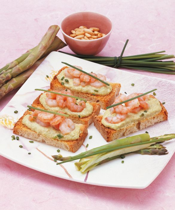 Bruschetta con scampetti e pesto di asparagi