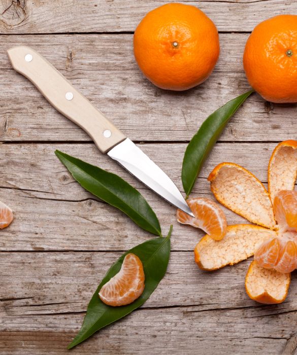 Cena in grande stile a base di frittura? Sicuramente la cucina è l'ambiente che soffrirà di più: sconfiggi l'odore di fritto nella tua cucina facendo bollire bucce di limone, arancia e mandarino!
