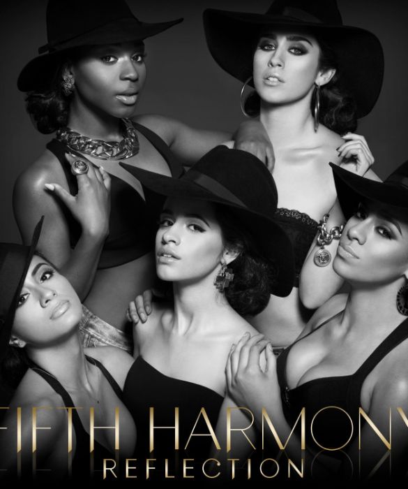 Concludiamo la gallery spostandoci negli USA con le Fifth Harmony, la band americana che dopo essersi classificata terza nel talent X Factor ha avuto un successo straordinario. Al termine della seconda edizione del programma hanno firmato un contratto con la Syco Music, di proprietà di Simon Cowell, e con la Epic Records e il loro EP, Better Together, riesce ad arrivare nella Top 10 della Billboard 200. Nel 2015 il primo album intitolato Reflection che riceverà anche la certificazione Oro assegnata dalla RIAA. Il secondo album, nel 2016, riscuoterà grande successo e decreterà la nascita del loro primo tour mondiale. Nel 2018, attraverso un annuncio sui loro social, comunicano ai fans la loro decisione: prendersi una pausa a tempo indeterminato dopo sei anni di attività per dedicarsi alle loro carriere da soliste.
