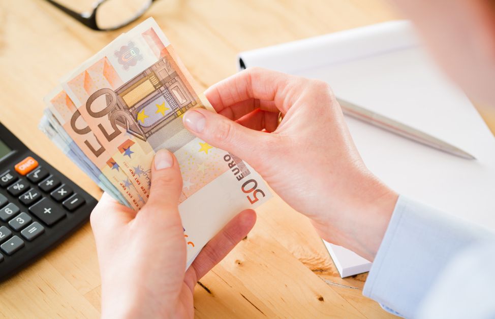 Come Inviare E Ricevere Soldi All Estero E Dall Estero Deabyday