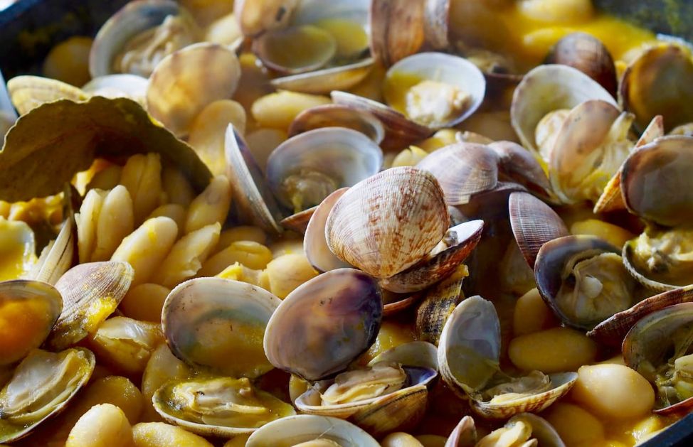 Come fare la pasta e fagioli alle vongole | DeAbyDay