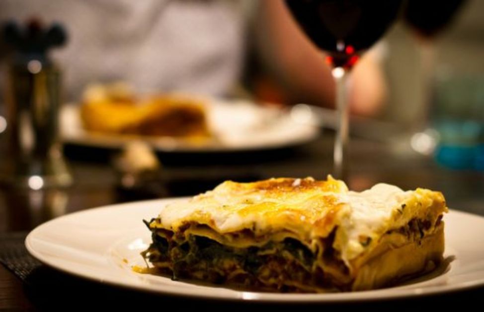 Come fare le lasagne con frutti di mare e zucchine | DeAbyDay