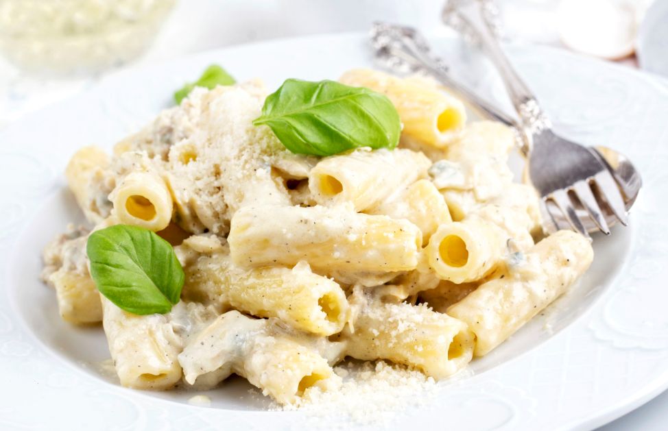 Pasta con il formaggio Castelmagno DeAbyDay