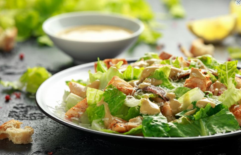 Insalata di pollo, una ricetta semplice per un pranzo ...