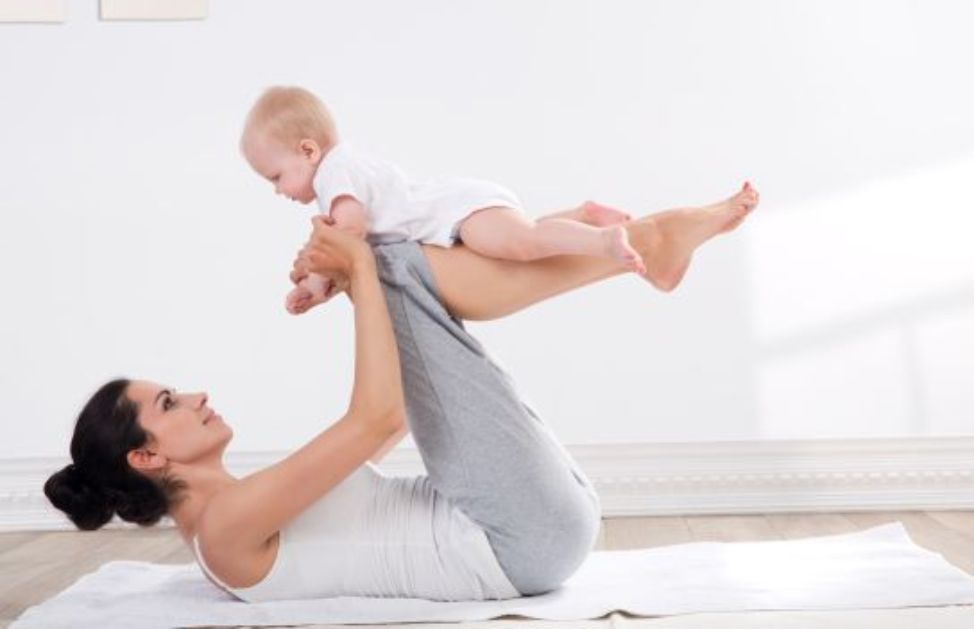 Come snellire il corpo e tonificare la pancia dopo la gravidanza
