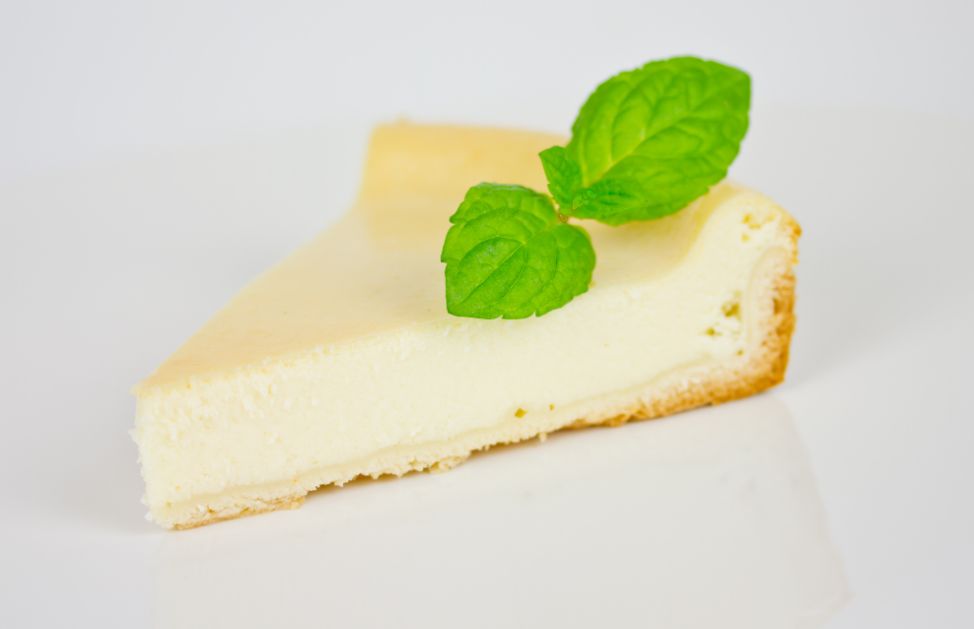 Il sapore del ribes in una cheesecake che unisce colore e gusto in un mix perfetto