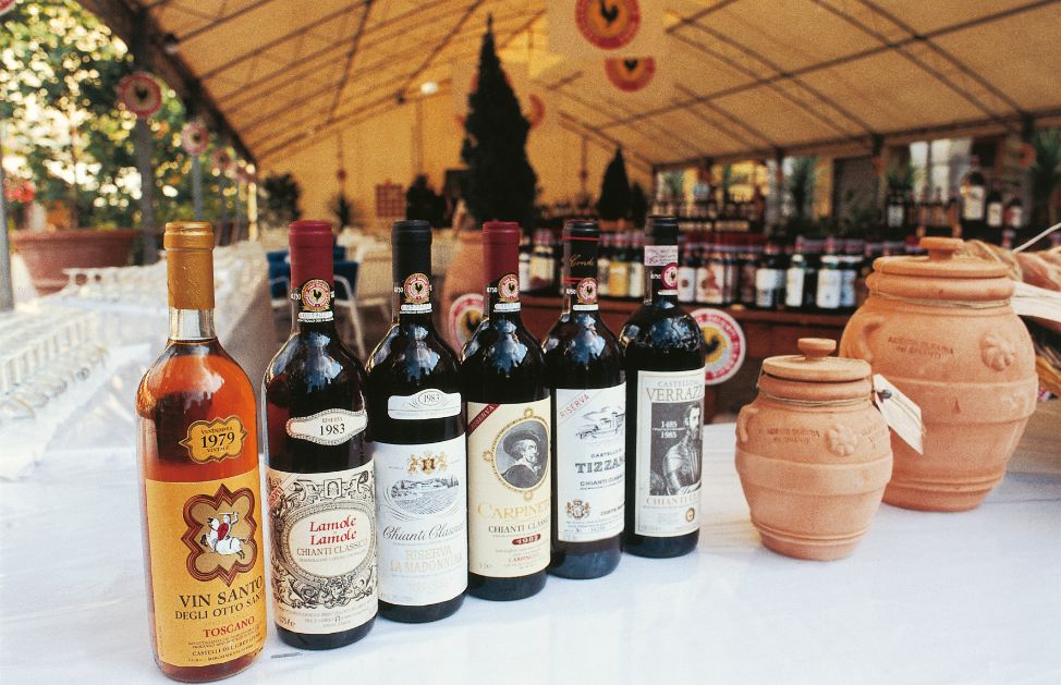 Vino toscano, il Brunello di Montalcino si accompagna bene ai piatti di terra. Tipicamente si associa al fagiano, il cinghiale, il tartufo e i funghi
