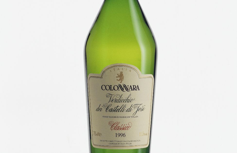 Vino tipico del Portogallo, il Mateus è bianco o rosato e si abbina in modo superbo ai piatti di pesce e ai frutti di mare