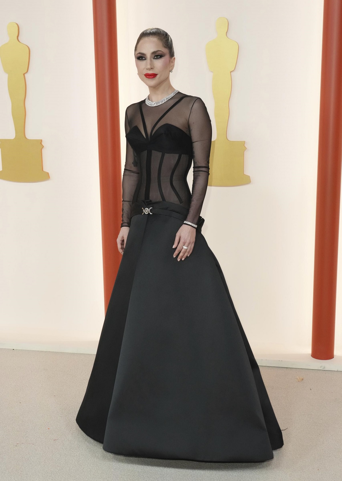 Lady Gaga in Versace agli Oscar 2023