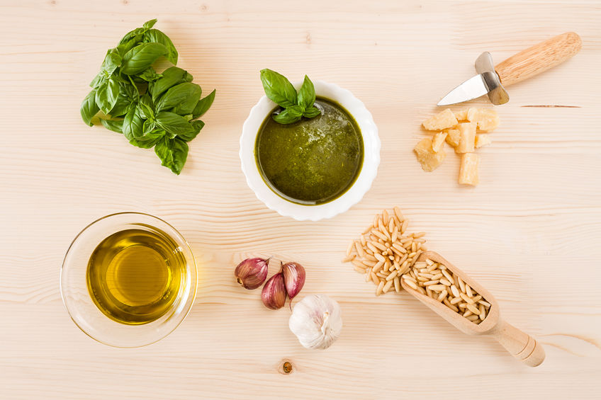 Ingredienti del pesto alla genovese