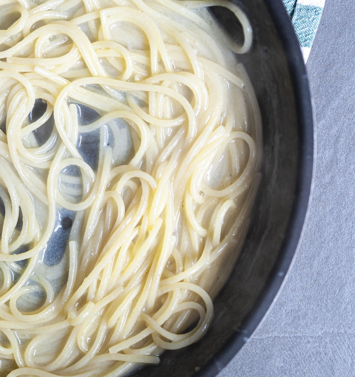 Pasta asciutta antifascista - cottura in padella