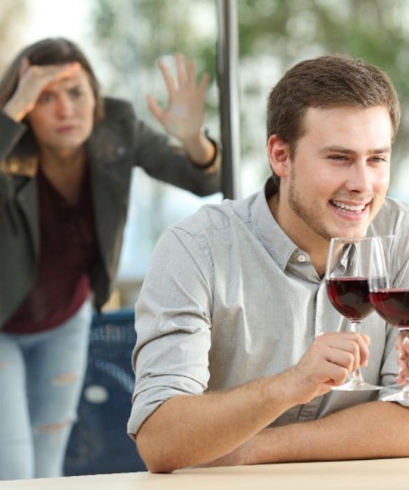<p>Il passaggio immediatamente successivo quando scopri che l’amore della tua vita (ormai non più ex nella tua testa) ha un’altra è di tipo investigativo. <strong>Chi è costei? Lui la ama? Sicuramente no</strong>. Il primo passo è avvicinarti a lui in modo indiretto, chiedendo informazioni agli anelli che ancora vi uniscono: sua mamma, gli amici in comune.</p>