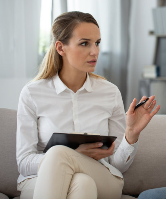 <p>Frequentare una donna maniaca del controllo potrebbe condurvi sull’orlo della follia. Ricordatevelo la prossima volta che sceglierete di andare in vacanza insieme e le giornate saranno contrassegnate da una sfilza di vocali di lunghezza spropositata. Se poi è anche ipocondriaca, be’, è davvero finita.</p>